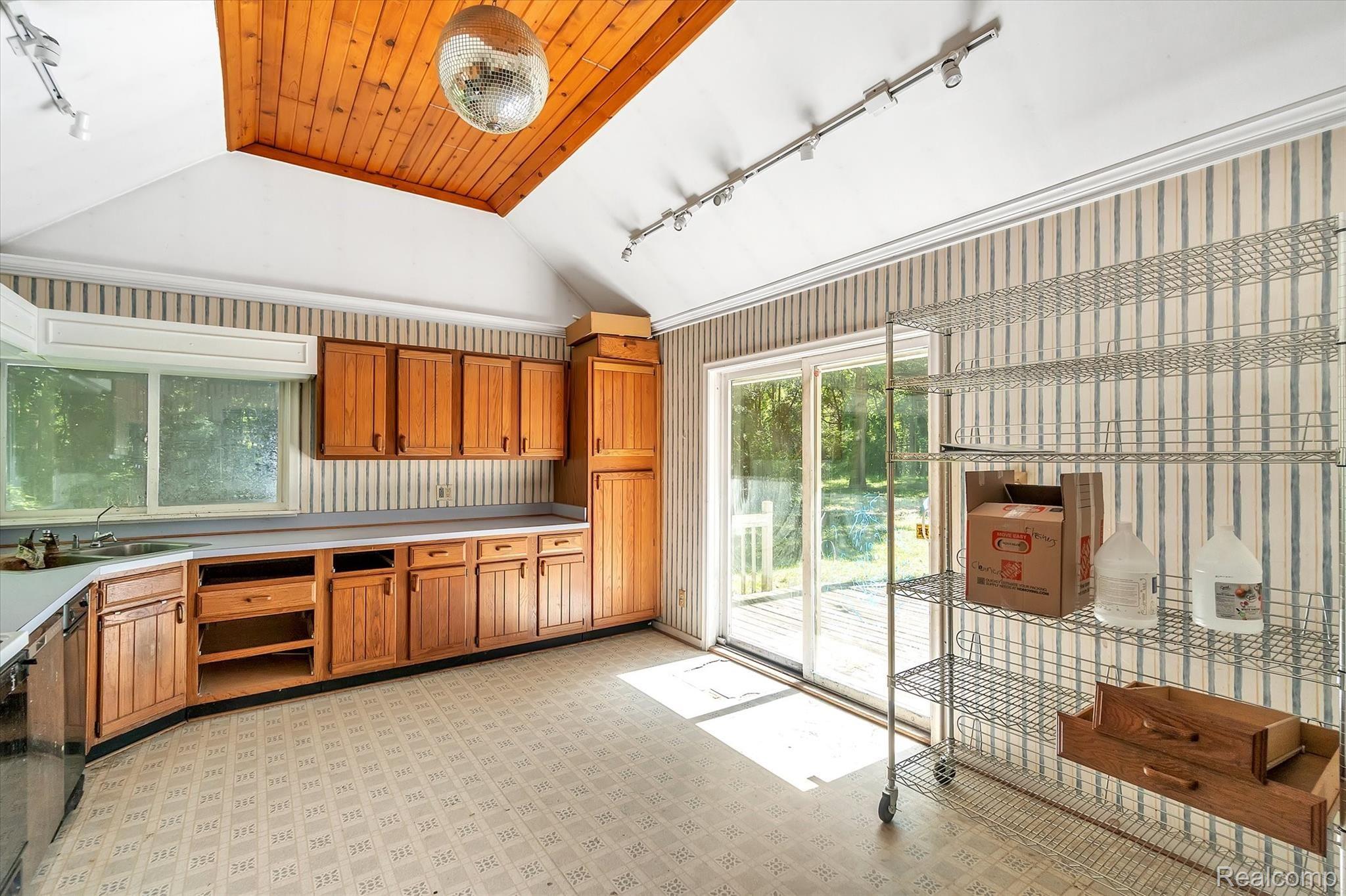 2645 Wixom Road Wixom, MI 48393 - Photo 16 of 40 13-2645 Wixom Rd-Windowstill Real Estate Photography-13.jpg