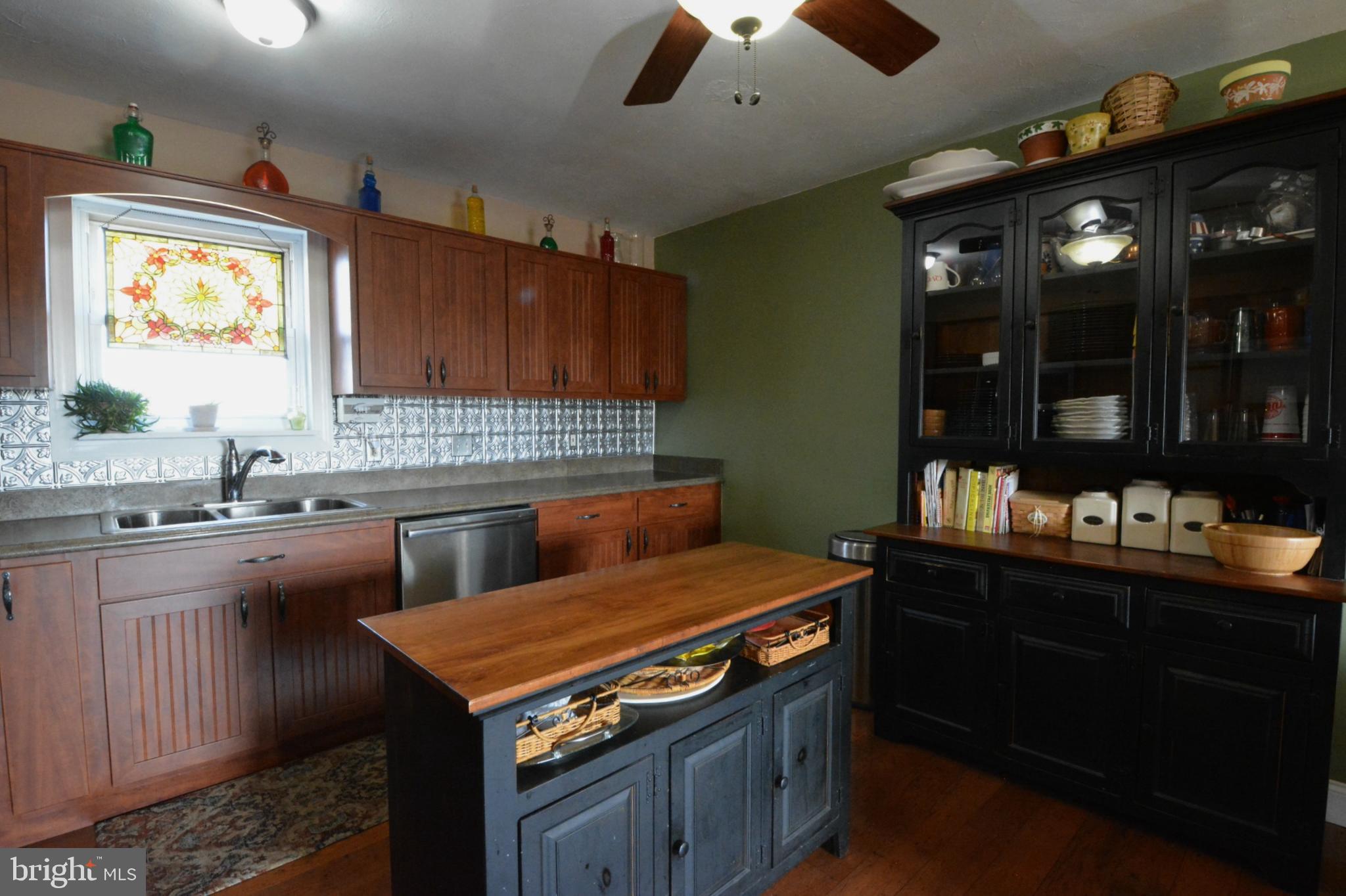 1574 Snyder Corner Road Windsor, PA 17366 - Photo 3 of 41