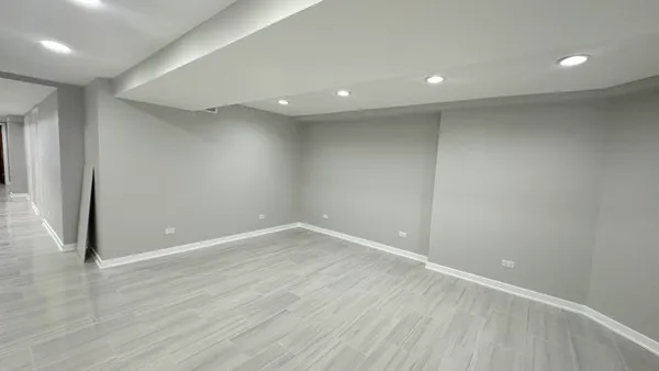 $2,000 | 5848 North Whipple Street, Unit G, Chicago, IL 60659