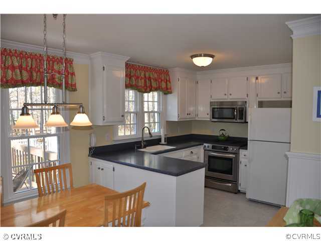 15217 Windy Ridge Road Midlothian, VA 23112 - Photo 8 of 17