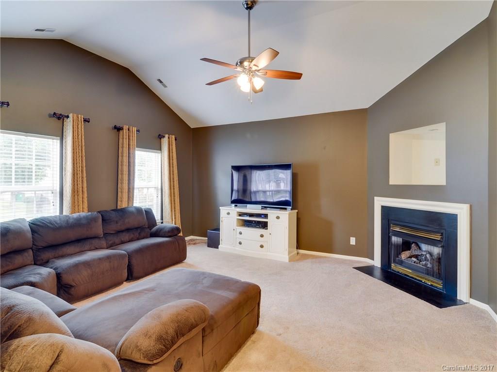 8429 Newfane Road Charlotte, NC 28269 - Photo 17 of 24
