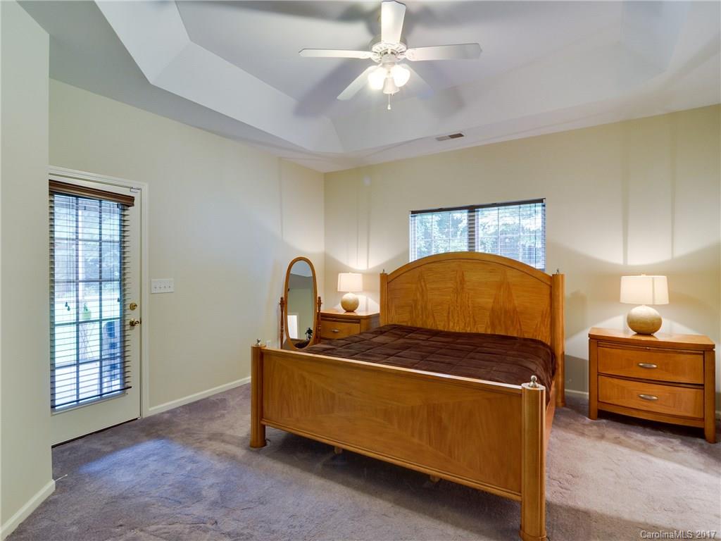 8429 Newfane Road Charlotte, NC 28269 - Photo 8 of 24