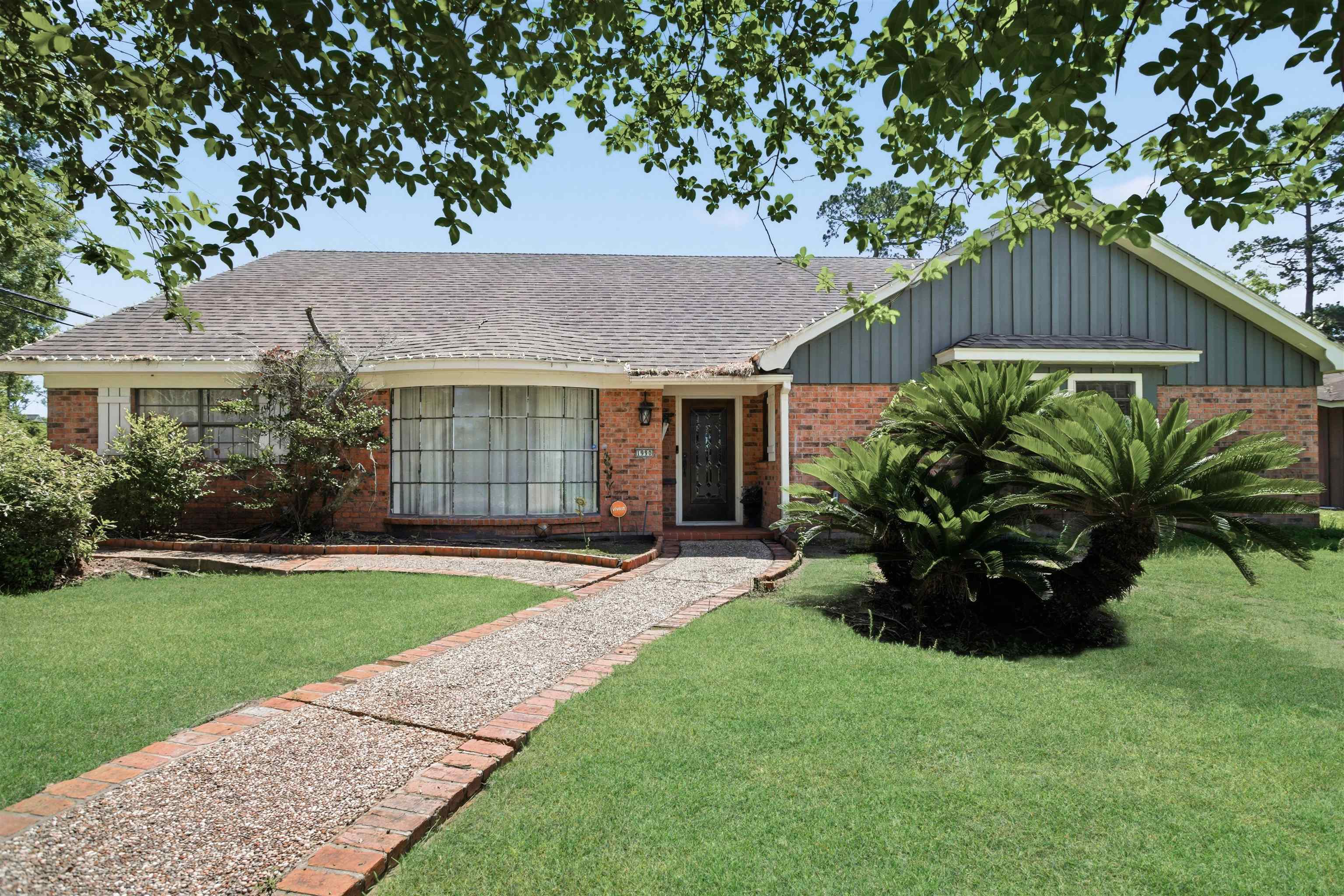 1990 Edson Drive Beaumont, TX 77706 - Photo 1 of 35