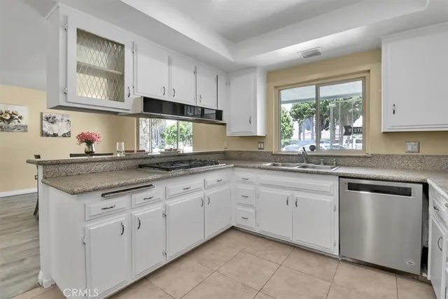 $1,650,000 | 2550 West Rowland Avenue, Anaheim, CA 92804