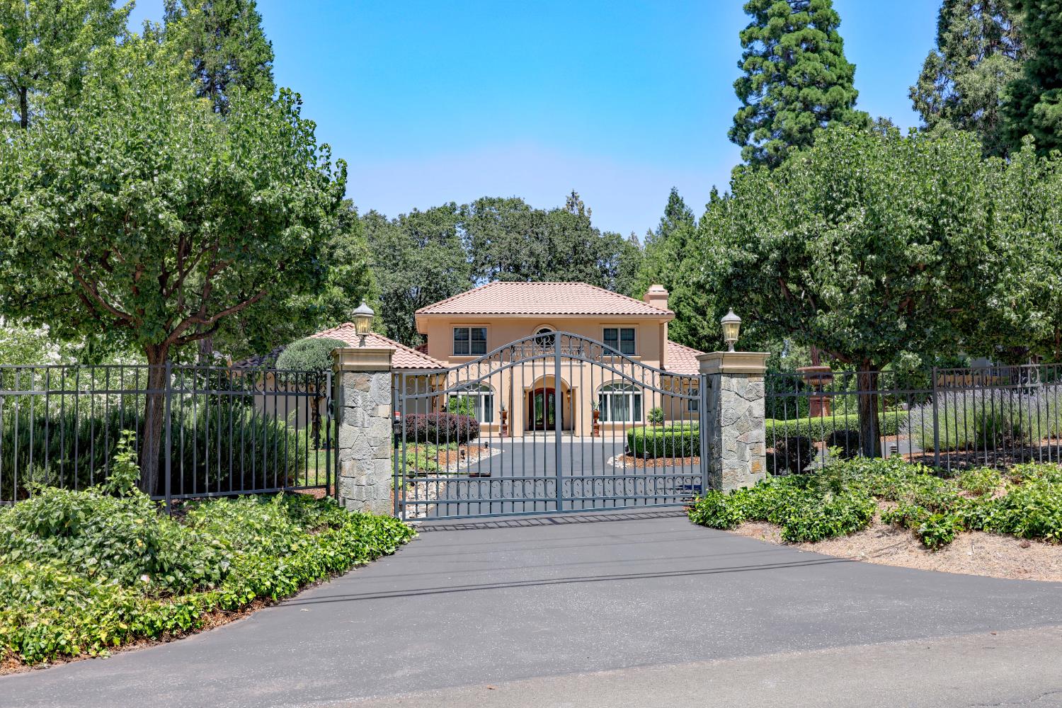 11208 Ridge Road Nevada City, CA 95959 - Photo 33 of 45