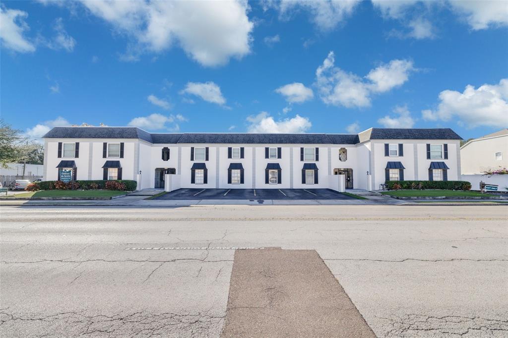 2808 West Azeele Street, Unit 117 Tampa, FL 33609 - Photo 2 of 16