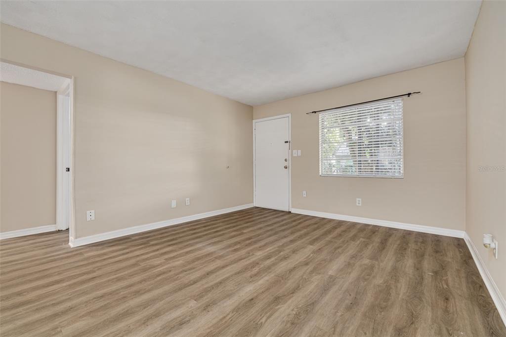 2808 West Azeele Street, Unit 117 Tampa, FL 33609 - Photo 5 of 16