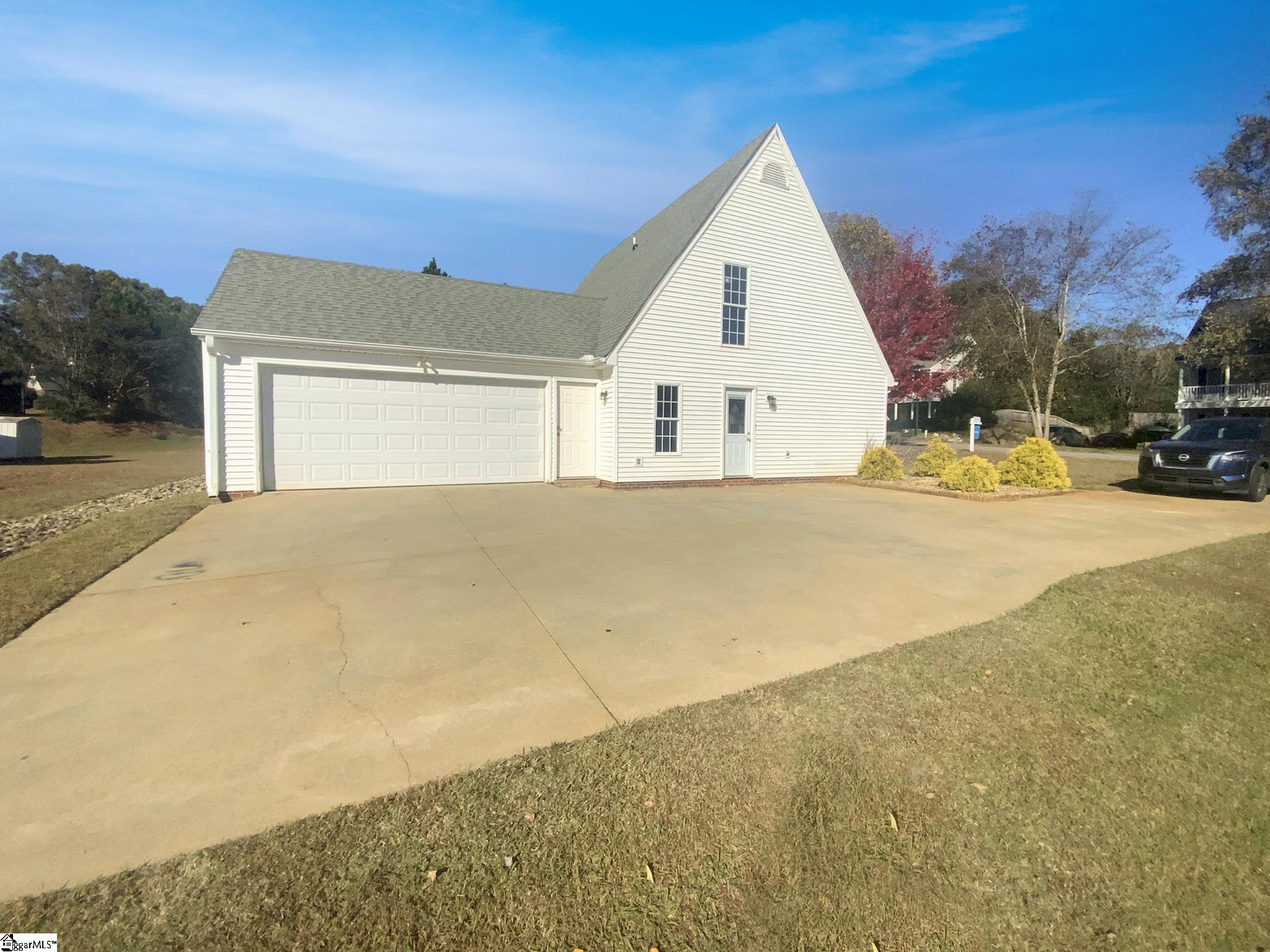 323 Springfield Circle Easley, SC 29642 - Photo 6 of 24 Gallery Image 6
