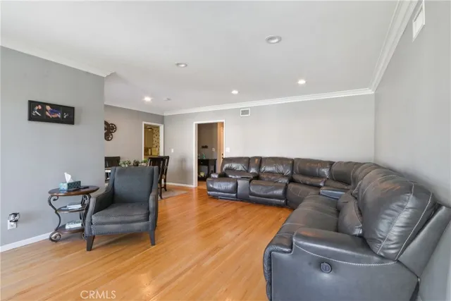 $989,900 | 8003 Elden Avenue, Whittier, CA 90602