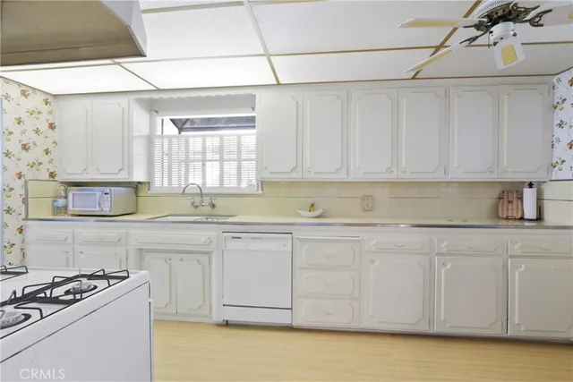 $989,900 | 8003 Elden Avenue, Whittier, CA 90602