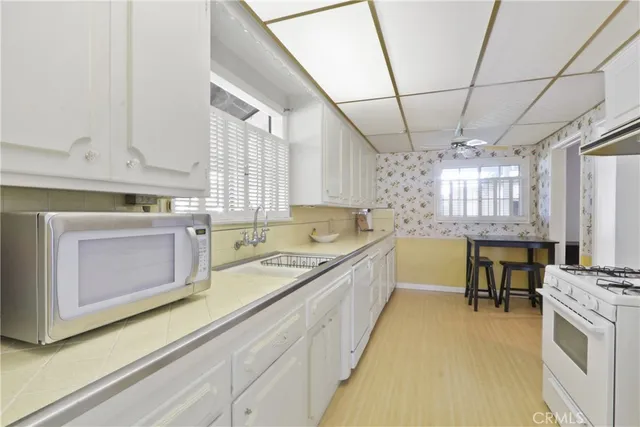 $989,900 | 8003 Elden Avenue, Whittier, CA 90602