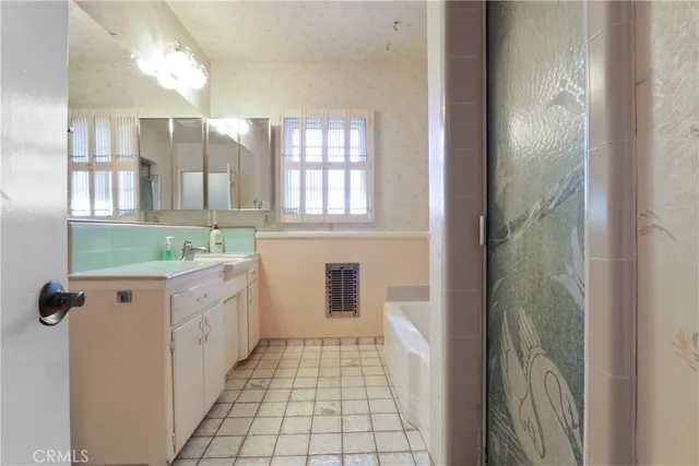 $989,900 | 8003 Elden Avenue, Whittier, CA 90602