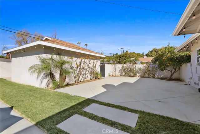 $989,900 | 8003 Elden Avenue, Whittier, CA 90602