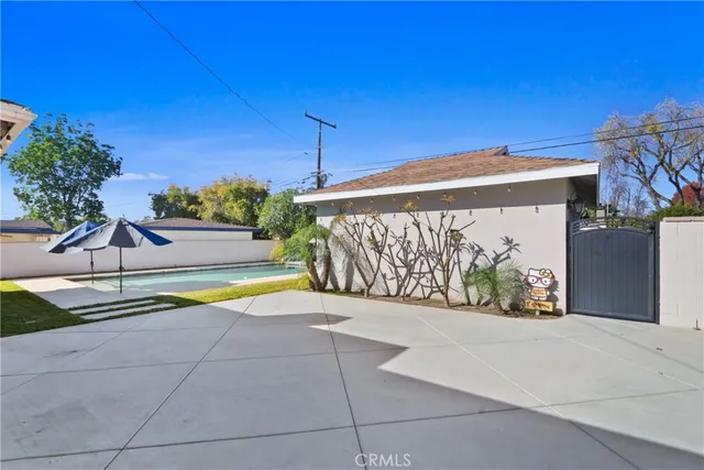 $989,900 | 8003 Elden Avenue, Whittier, CA 90602