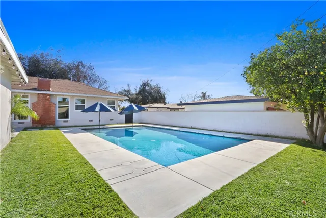 $989,900 | 8003 Elden Avenue, Whittier, CA 90602