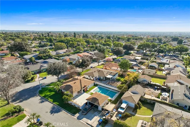 $989,900 | 8003 Elden Avenue, Whittier, CA 90602