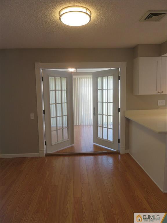 229 B Convent Road Monroe Township, NJ 08831 - Photo 5 of 18 Gallery Image 5