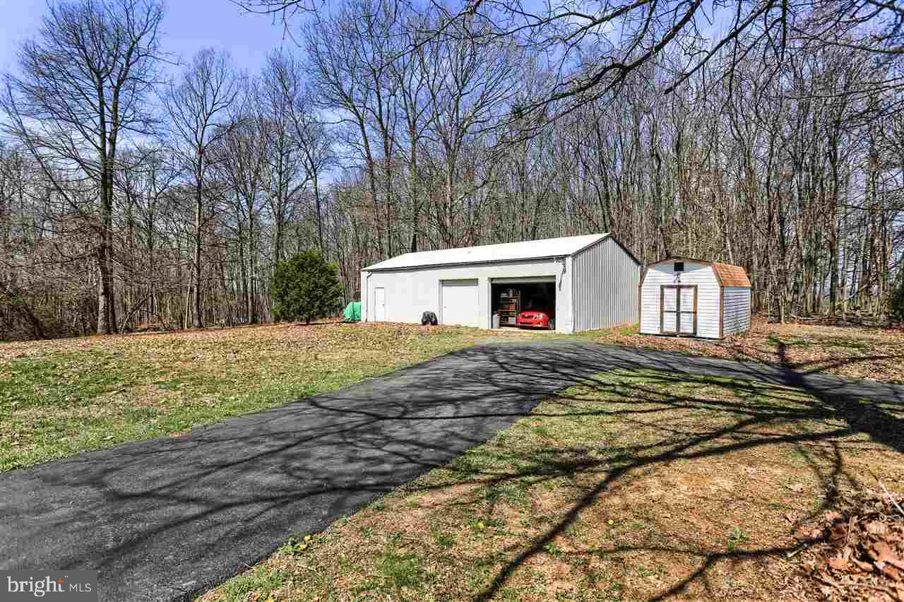 782 Mitchell Road Airville, PA 17302 - Photo 4 of 31 Gallery Image 4