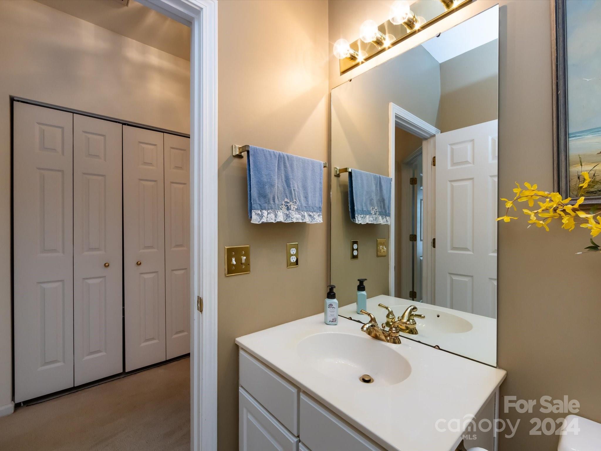 701 Clearbrook Road Matthews, NC 28105 - Photo 34 of 44 Gallery Image 34