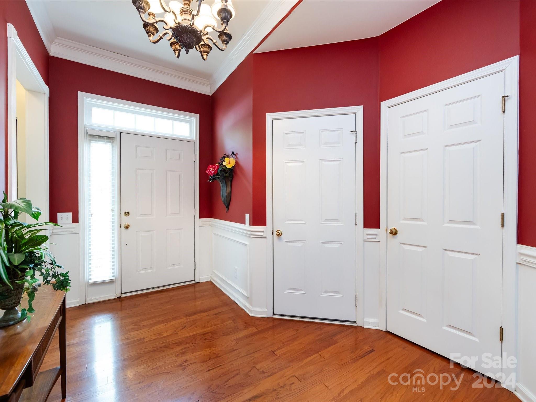 701 Clearbrook Road Matthews, NC 28105 - Photo 7 of 44 Gallery Image 7