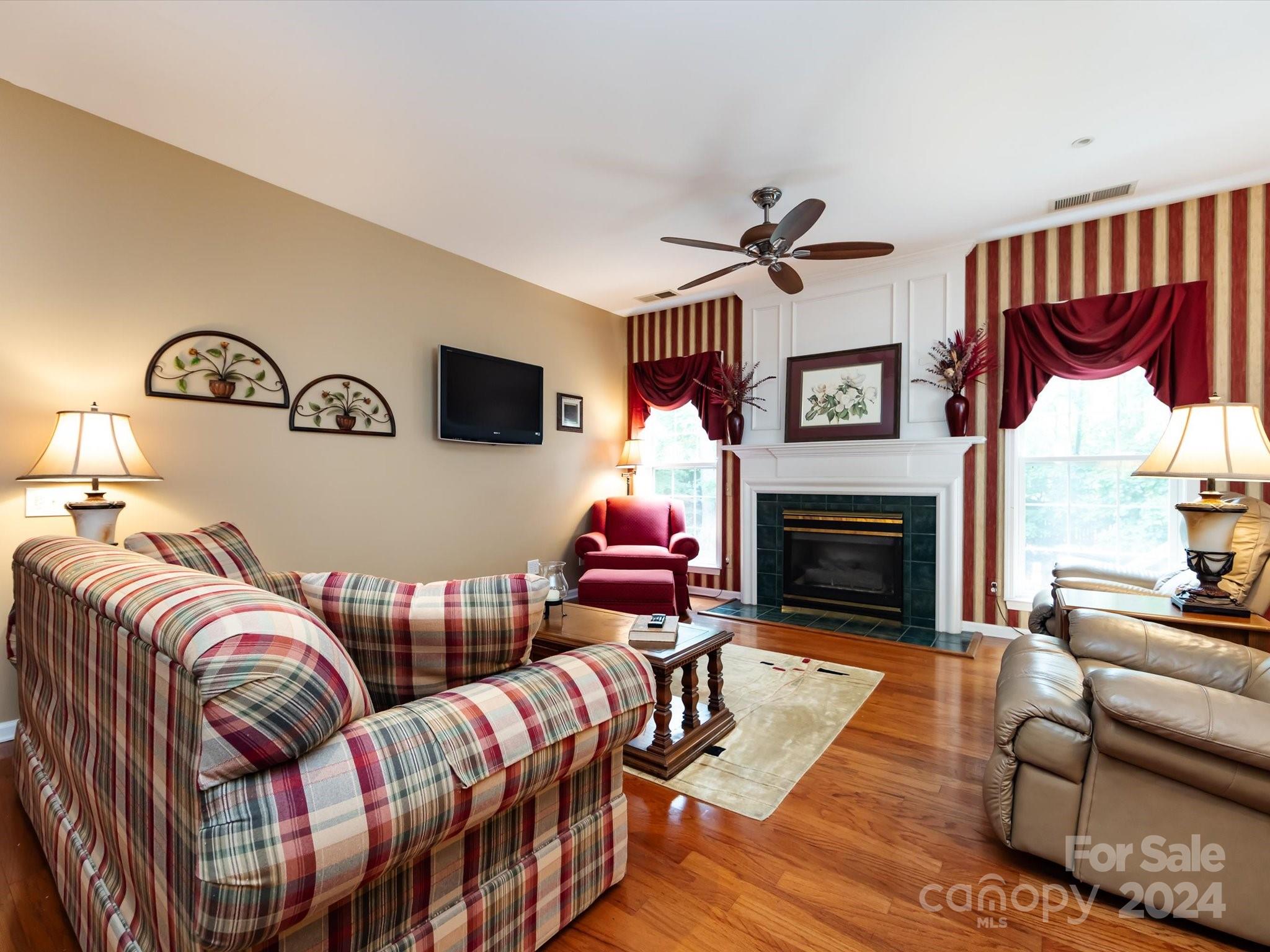 701 Clearbrook Road Matthews, NC 28105 - Photo 10 of 44 Gallery Image 10