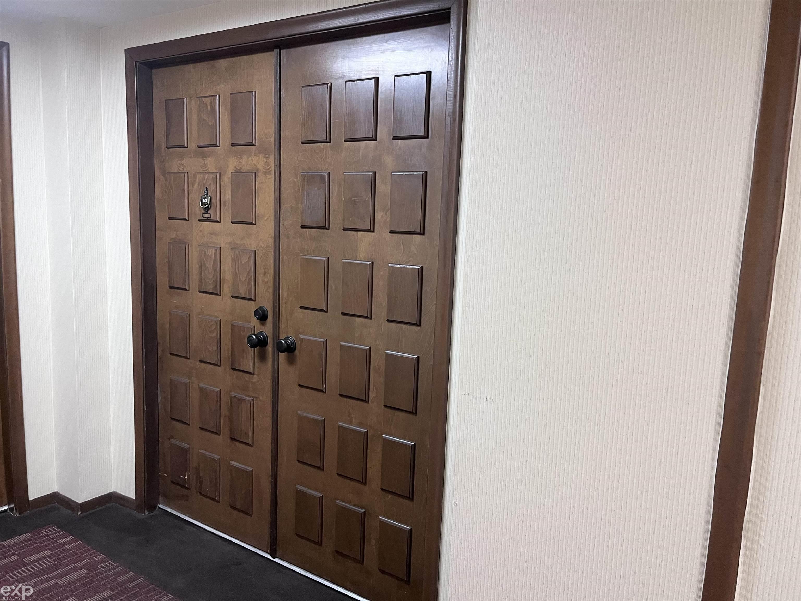 27333 Arborway Road, Unit 50 Southfield, MI 48033 - Photo 2 of 19