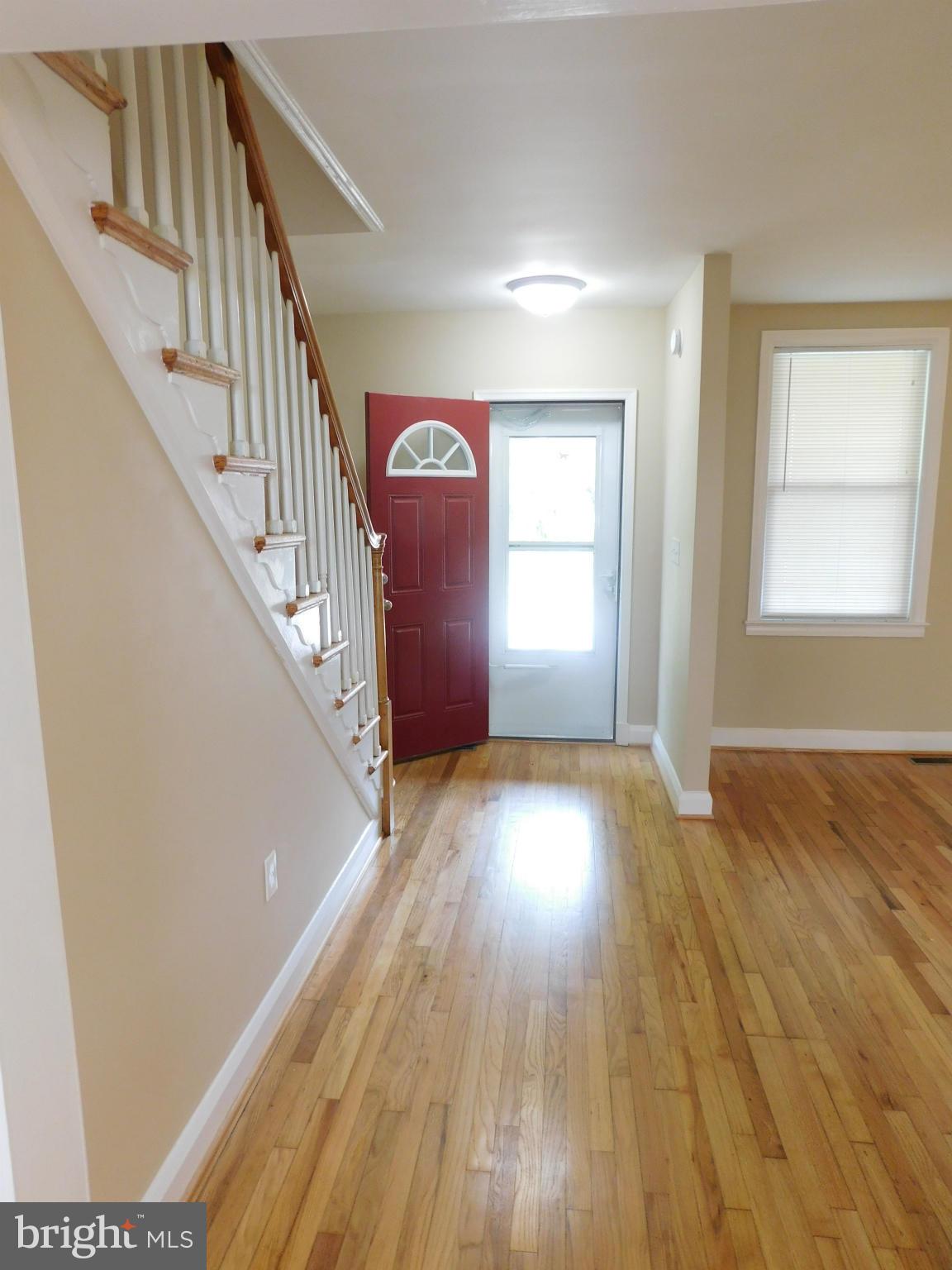 3571 Juneway Baltimore, MD 21213 - Photo 4 of 30 Main Entrance
