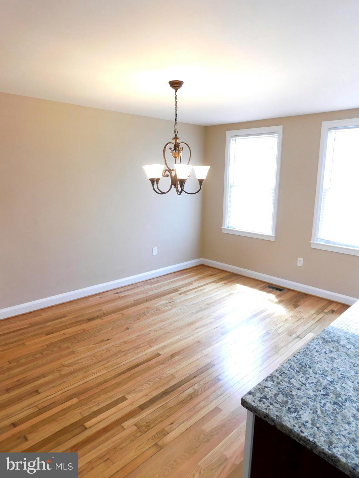 3571 Juneway Baltimore, MD 21213 - Photo 6 of 30 Dining Room