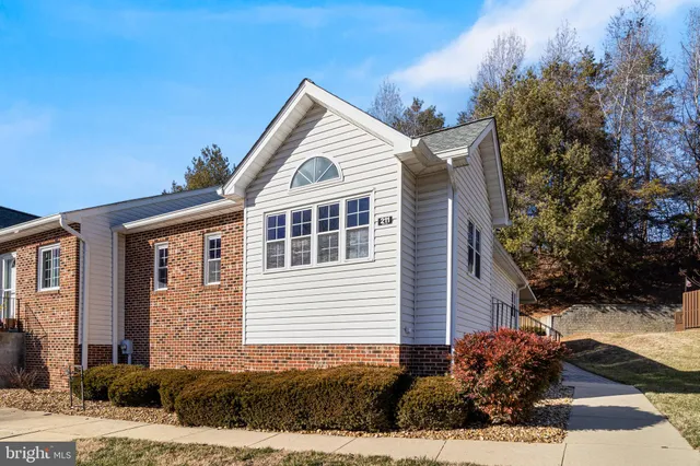 $330,000 | 211 Westlake Boulevard, Prince Frederick, MD 20678