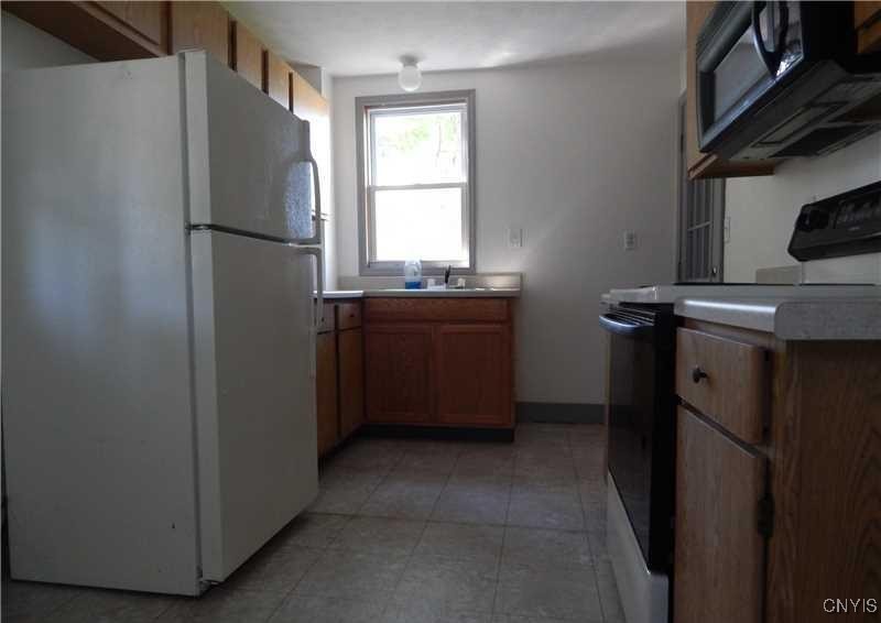 1055 Lake Road Oneida, NY 13421 - Photo 12 of 12 Kitchen