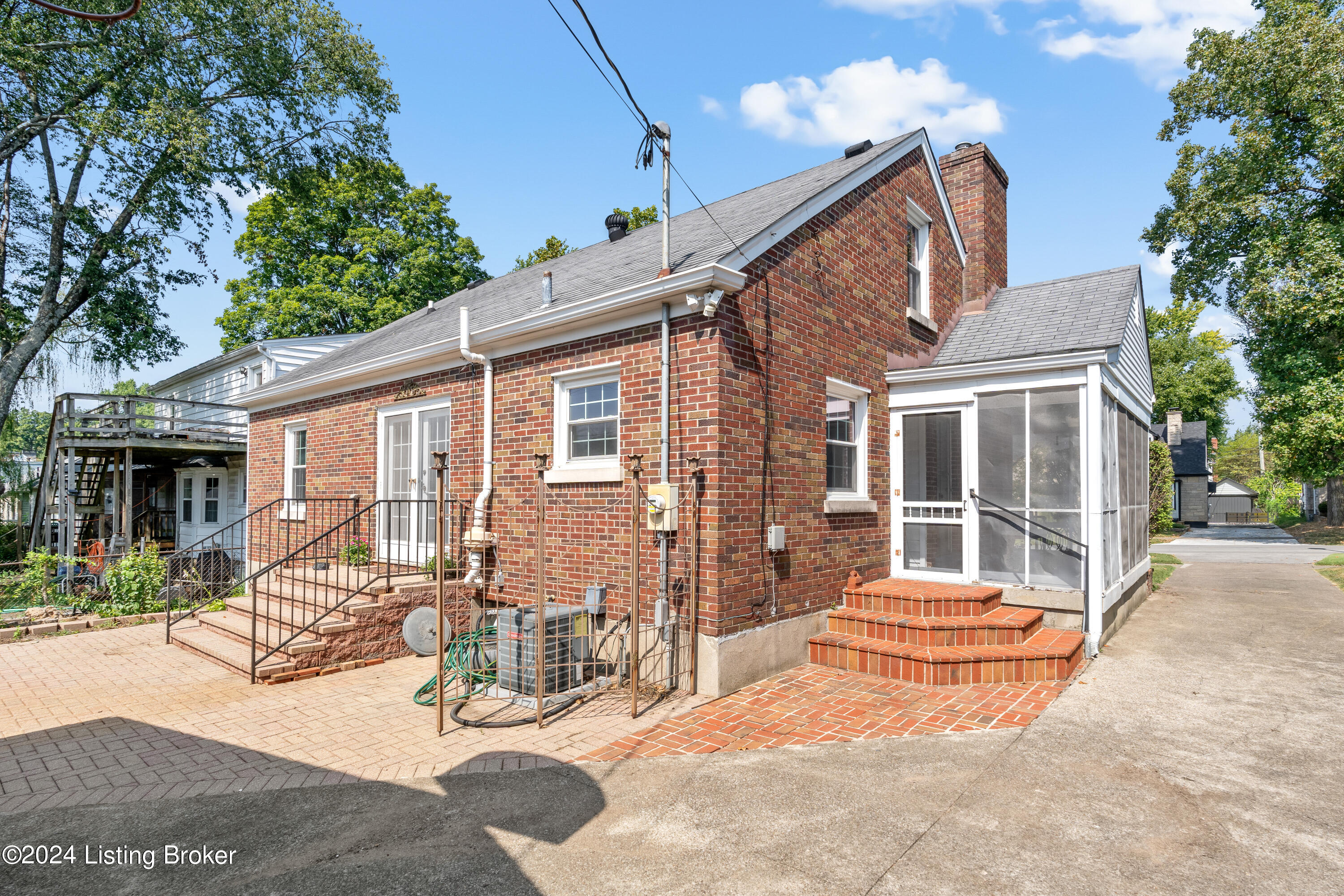 4022 Winchester Road Louisville, KY 40207 - Photo 36 of 46 41 - Back