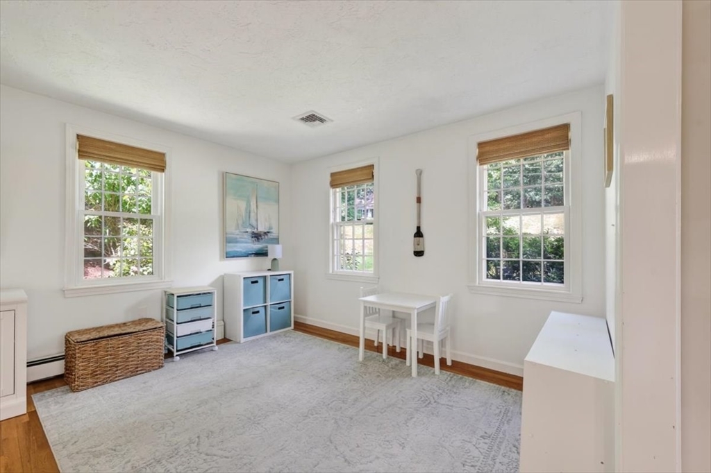 87 Duck Hill Road Duxbury, MA 02332 - Photo 12 of 25