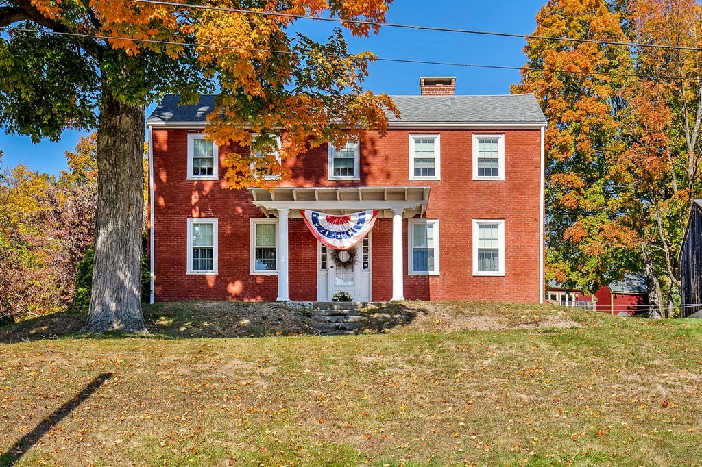 122 River Road Merrimac, MA 01860 - Photo 1 of 28 front view of a building