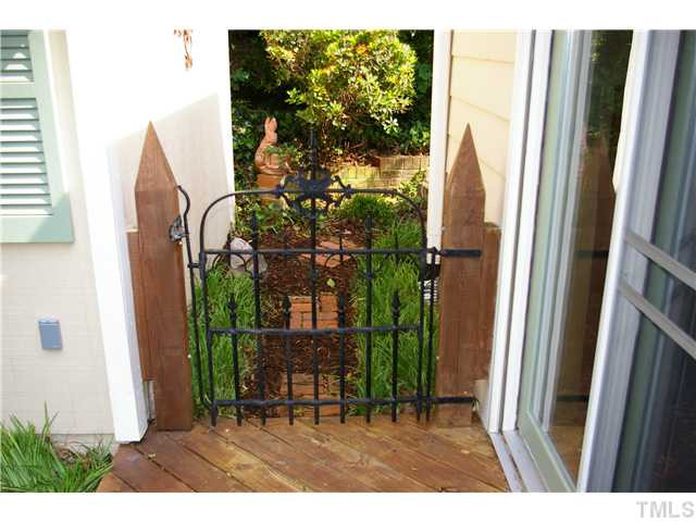 2825 Old Orchard Road Raleigh, NC 27607 - Photo 13 of 25 Photo 13