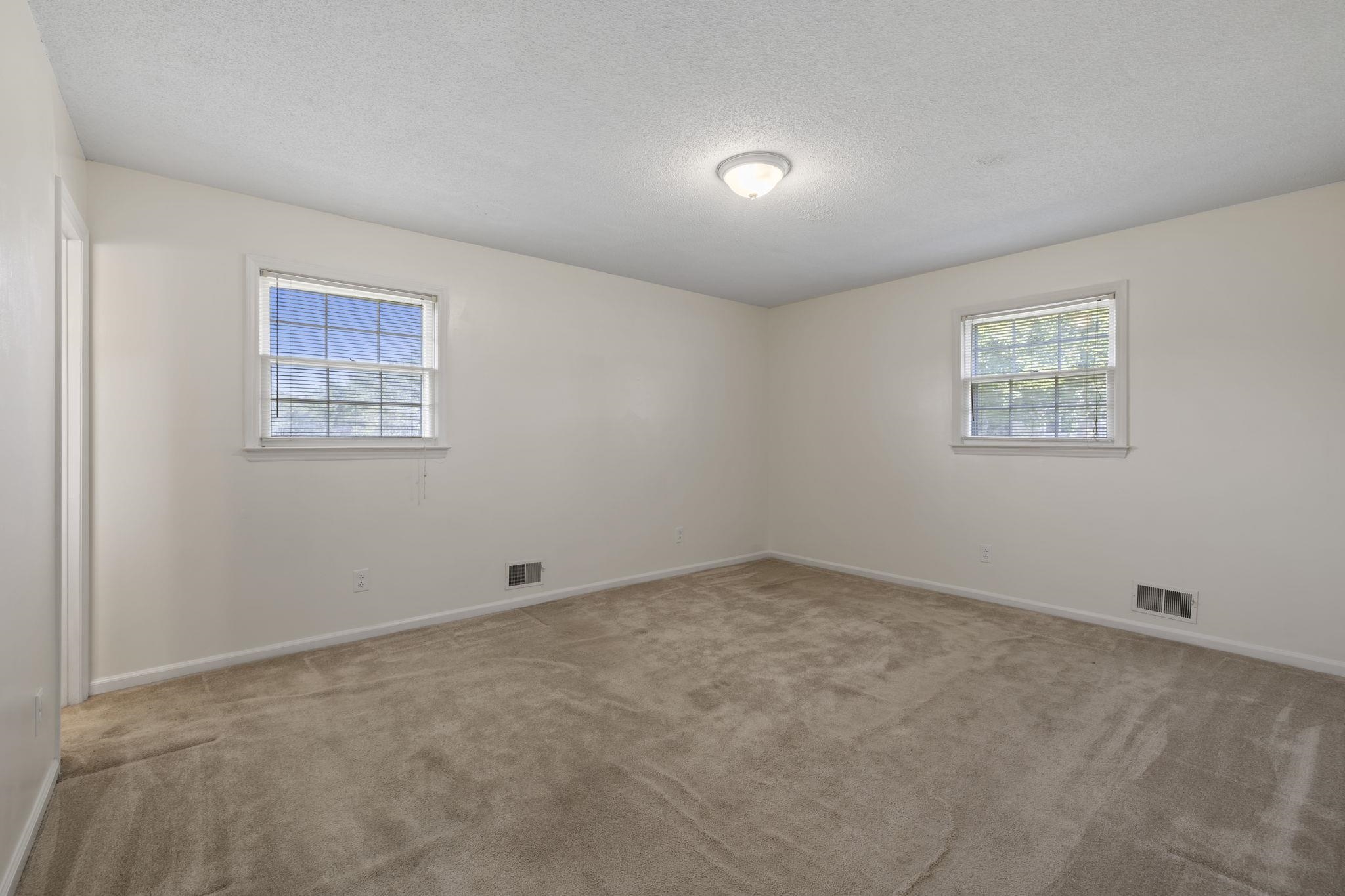 210 Saluda Road Moore, SC 29369 - Photo 12 of 40