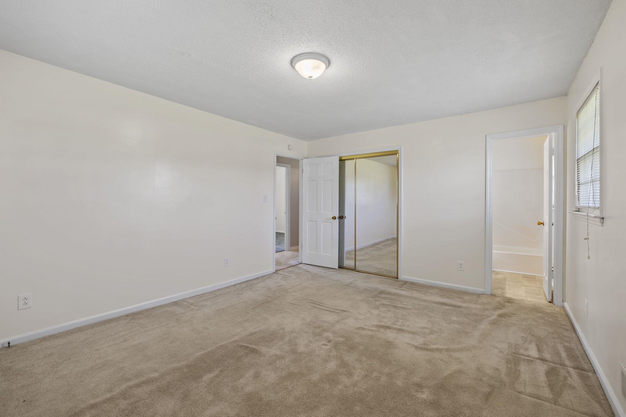 210 Saluda Road Moore, SC 29369 - Photo 13 of 40