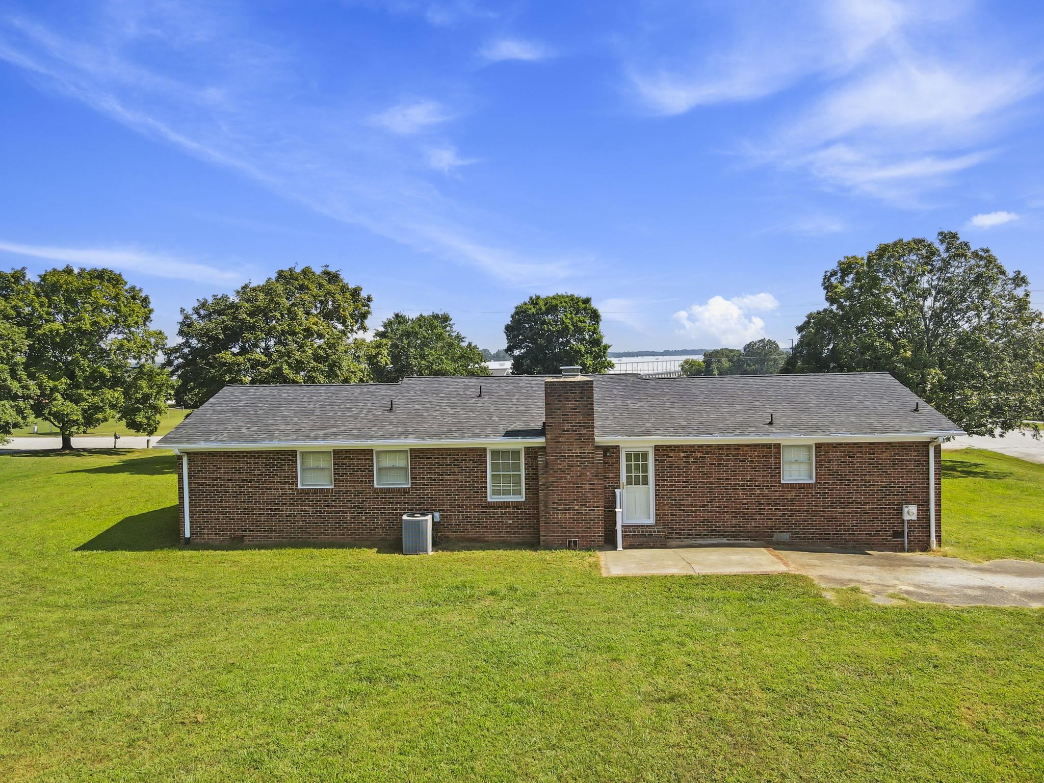 210 Saluda Road Moore, SC 29369 - Photo 34 of 40