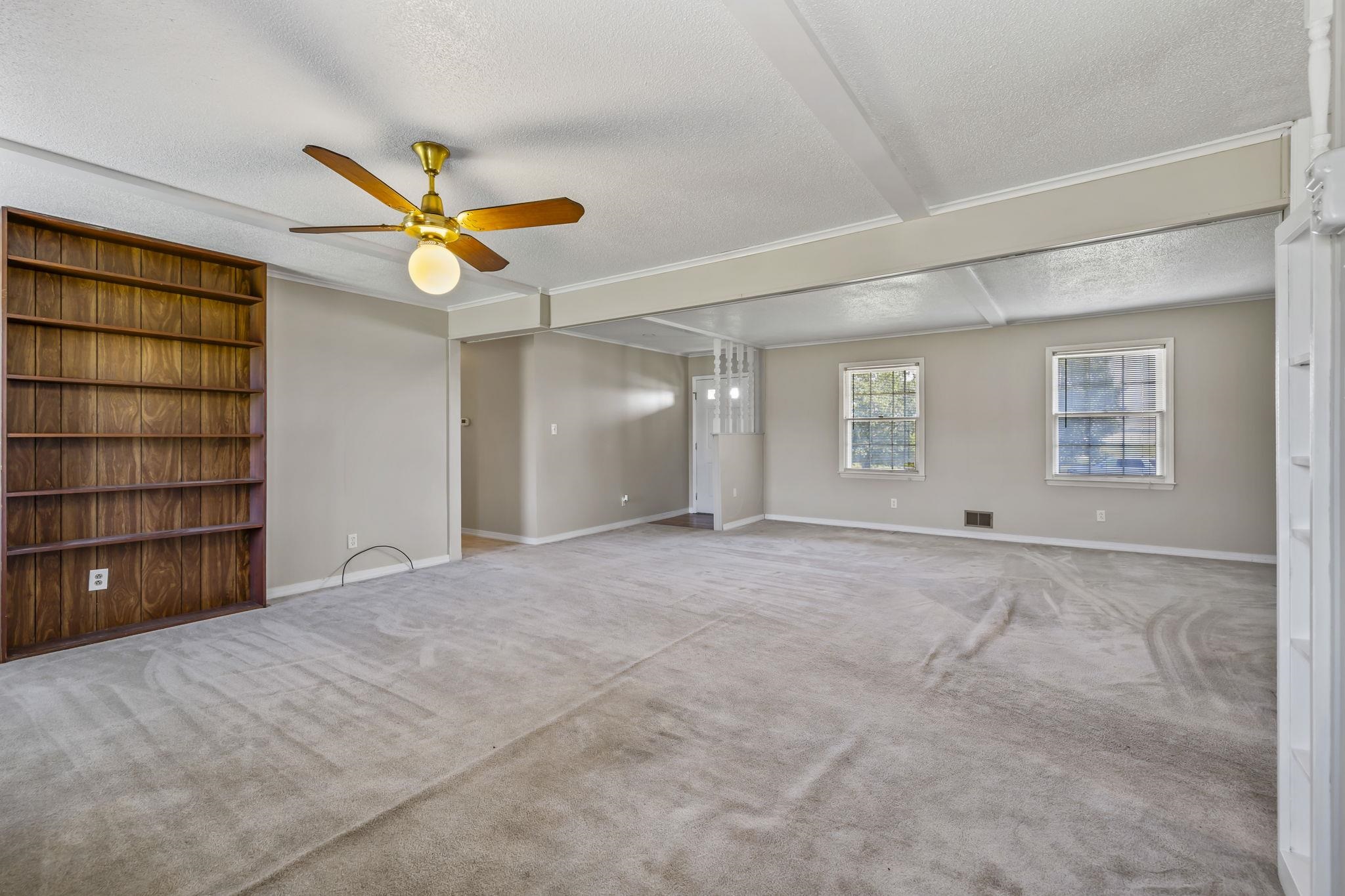 210 Saluda Road Moore, SC 29369 - Photo 4 of 40