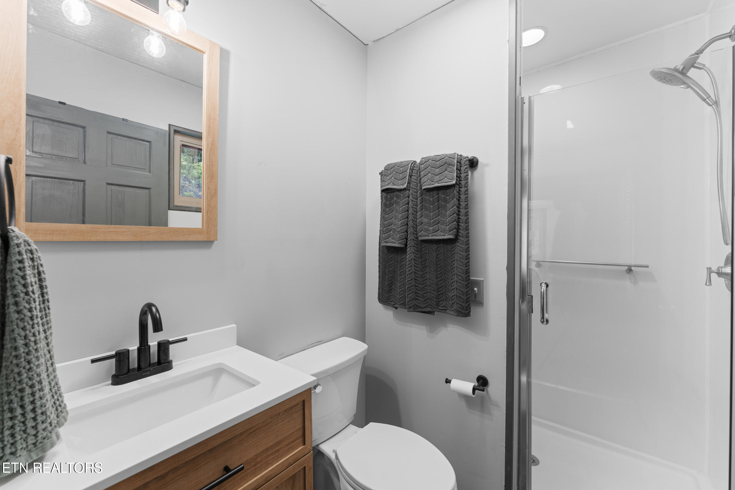 2792 Happy Hollow Road Sevierville, TN 37862 - Photo 15 of 46 24_2792 happy hollow-20