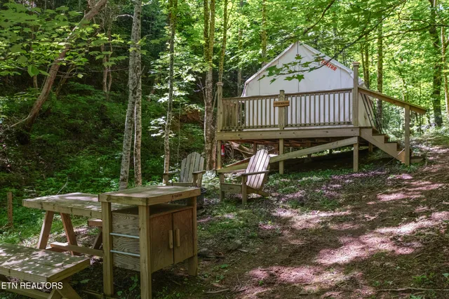 $1,175,000 | 2792 Happy Hollow Road, Sevierville, TN 37862