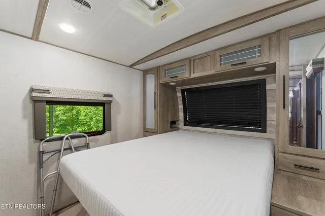 $1,175,000 | 2792 Happy Hollow Road, Sevierville, TN 37862