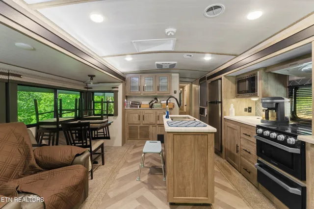 $1,175,000 | 2792 Happy Hollow Road, Sevierville, TN 37862