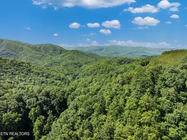 $1,175,000 | 2792 Happy Hollow Road, Sevierville, TN 37862