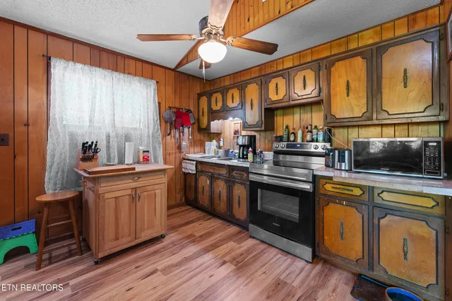 $1,175,000 | 2792 Happy Hollow Road, Sevierville, TN 37862