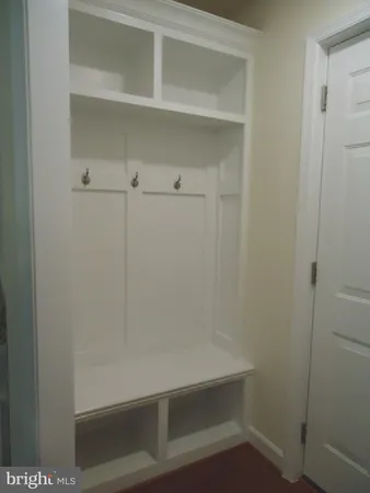 a view of an empty walk in closet