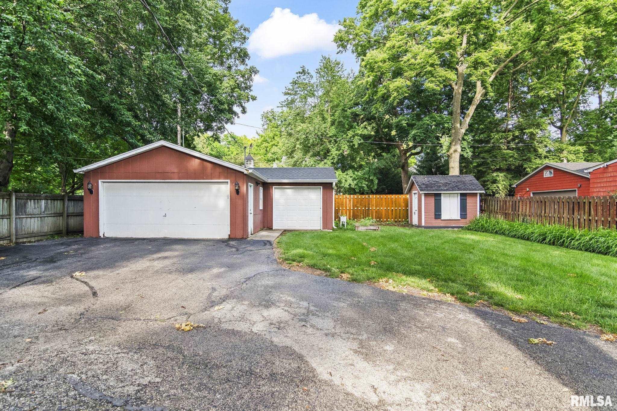 1957 Outer Park Drive Springfield, IL 62704 - Photo 46 of 49