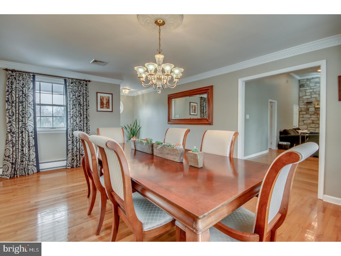 475 Stoneybrook Road New Hope, PA 18938 - Photo 8 of 25 Dining Room