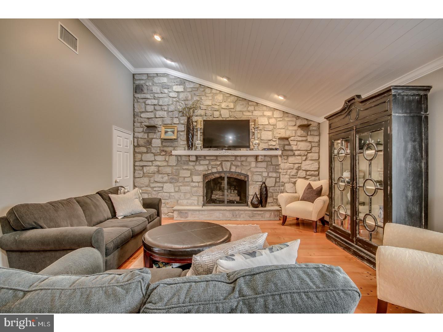 475 Stoneybrook Road New Hope, PA 18938 - Photo 10 of 25 Family Room