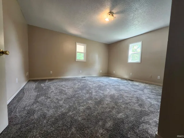 $185,000 | 1306 Garden Street, Kendallville, IN 46755