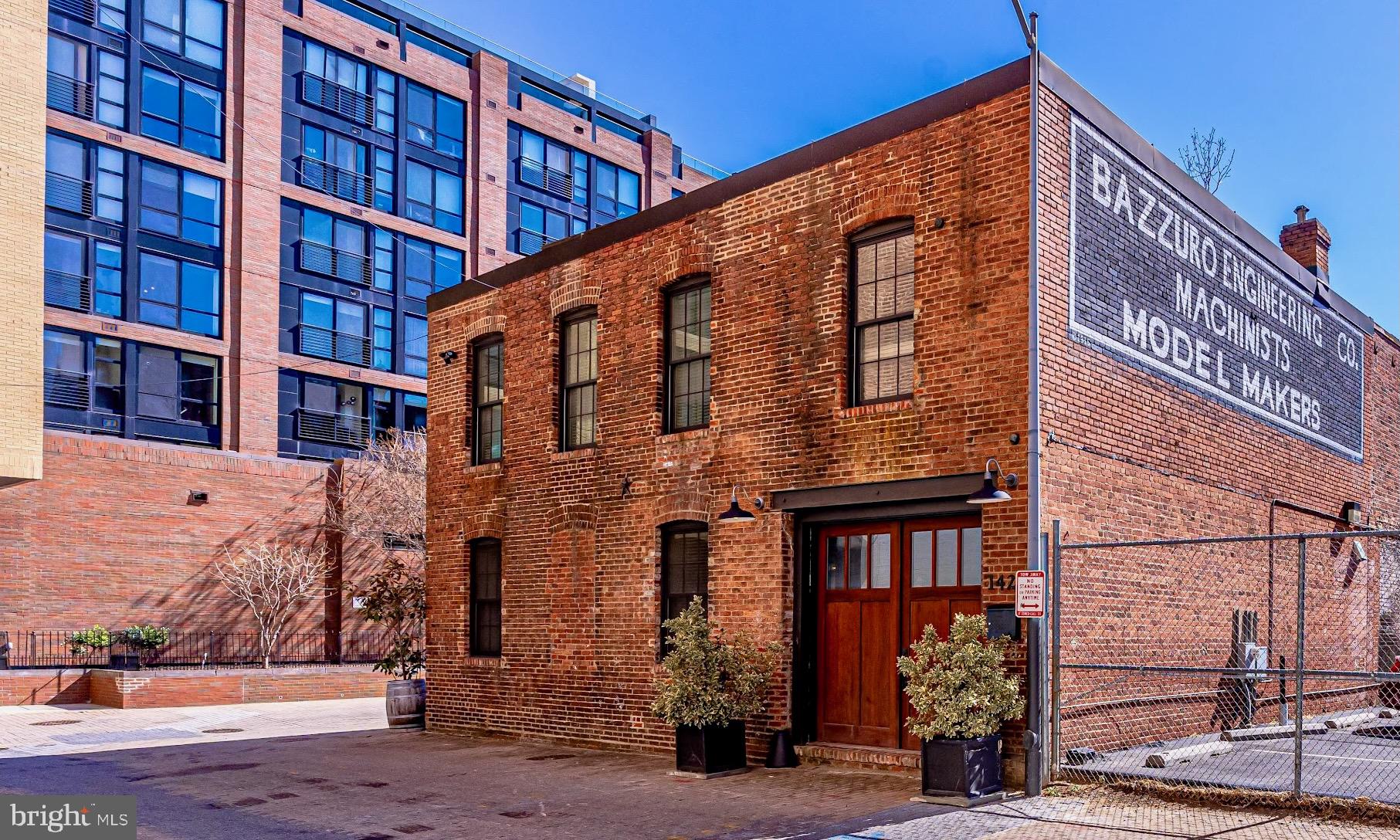 1420 Paloma Way Northwest Washington, DC 20009 - Photo 2 of 26 Front Exterior